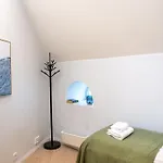 Glorious Penthouse With Private Sauna And Jacuzzi Appartement