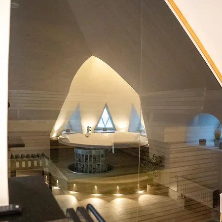 Glorious Penthouse With Private Sauna And Jacuzzi Helsinki