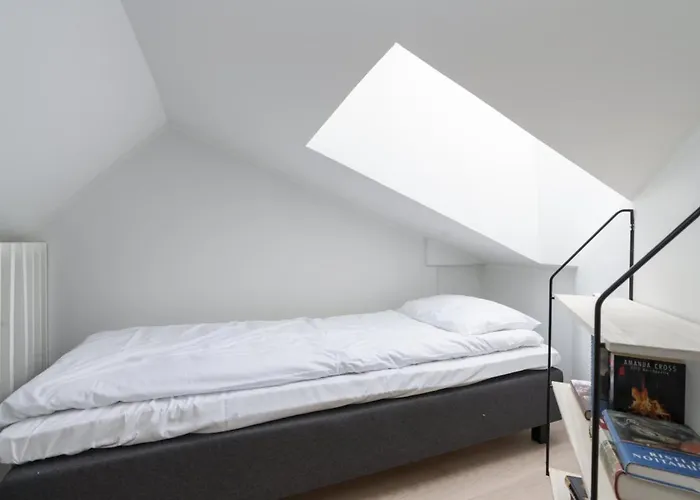 Glorious Penthouse With Private Sauna And Jacuzzi شقة *