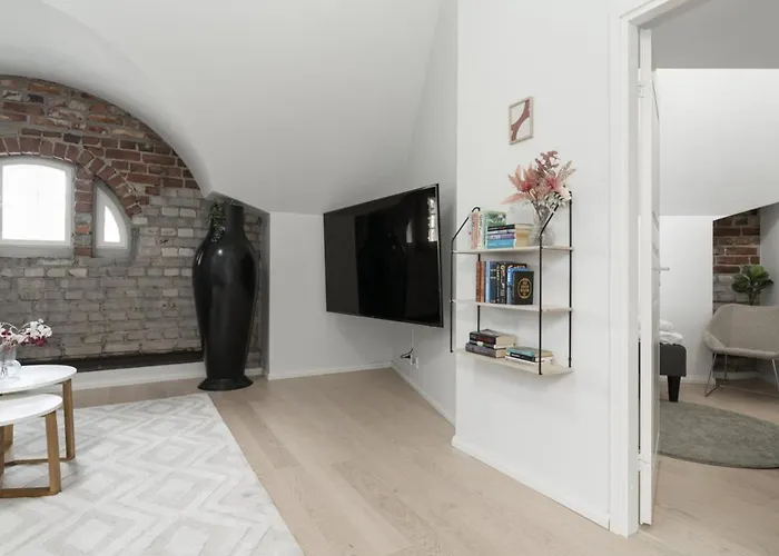 Glorious Penthouse With Private Sauna And Jacuzzi