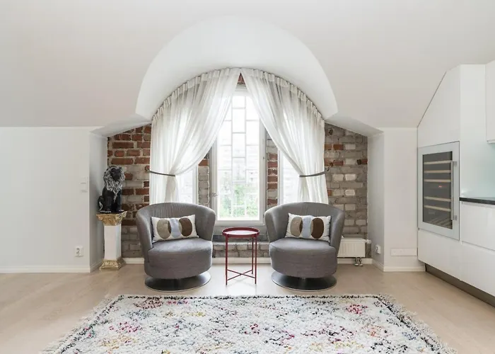 Glorious Penthouse With Private Sauna And Jacuzzi