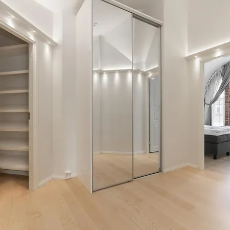 Glorious Penthouse With Private Sauna And Jacuzzi