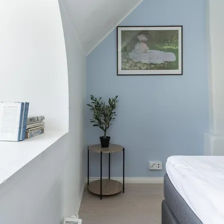 Glorious Penthouse With Private Sauna And Jacuzzi