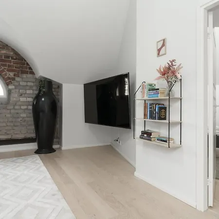 Glorious Penthouse With Private Sauna And Jacuzzi