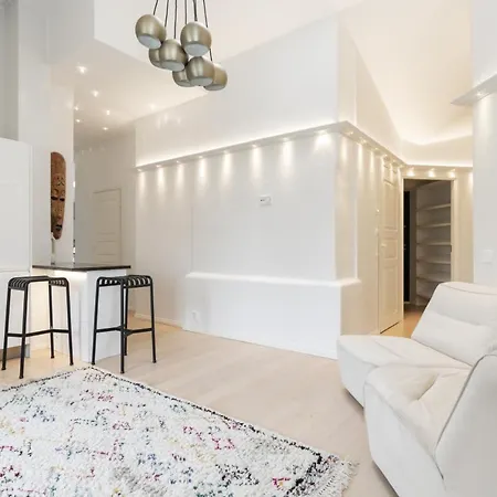 Glorious Penthouse With Private Sauna And Jacuzzi Helsinki