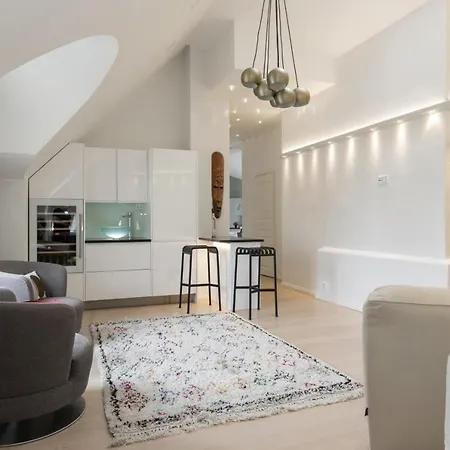 Glorious Penthouse With Private Sauna And Jacuzzi Helsinki
